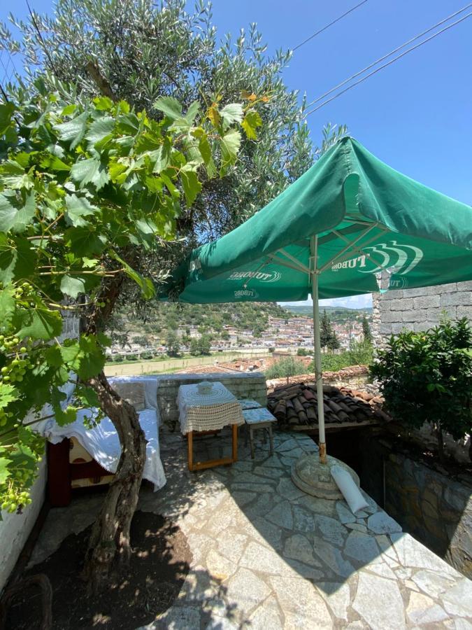 Teo'S Guest House Berat Exterior foto